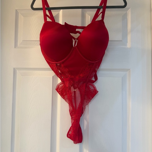 Victoria's Secret Red Lace Lingerie - Picture 8 of 9